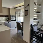 8 Kisilik Konforlu Ve Ferah Bir *