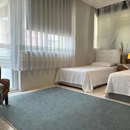 8 Kişilik Konforlu Ve Ferah Bir *