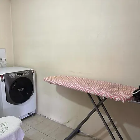 8 Kisilik Konforlu Ve Ferah Bir Villa