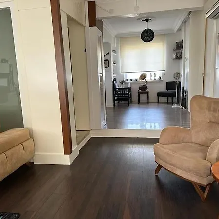 8 Kisilik Konforlu Ve Ferah Bir Villa Antalya