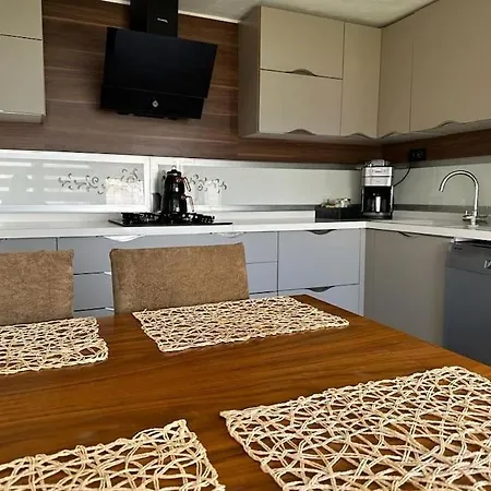 فيلة 8 Kisilik Konforlu Ve Ferah Bir