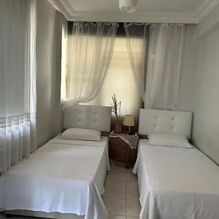 8 Kisilik Konforlu Ve Ferah Bir Villa Antalya