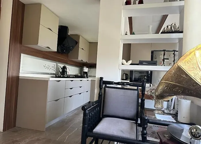 8 Kisilik Konforlu Ve Ferah Bir